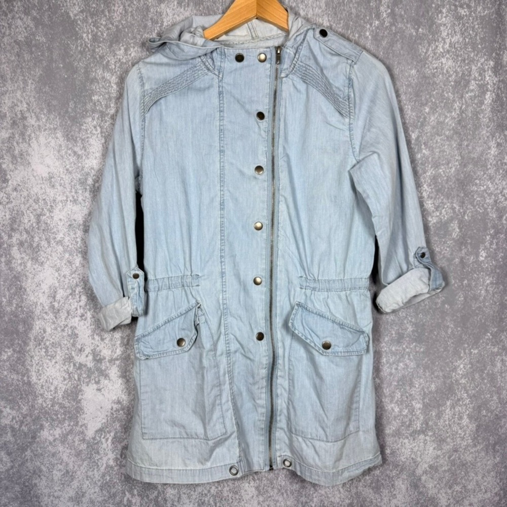 Forever 21 Utility Anorak Jacket Womens Medium Light Blue Chambray Hooded